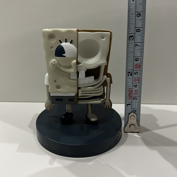 Jason Freeny × Spongebob Hidden Dissectibles Classic Edition Spongebob Figure - Picture 3 of 5